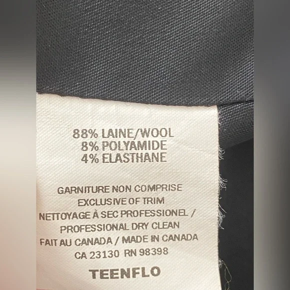 Black Teenflo Fine Wool Blazer in EUC - Picture 8 of 10